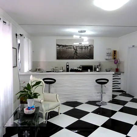 Clelia's Boutique & 4* La Maddalena (Sassari)
