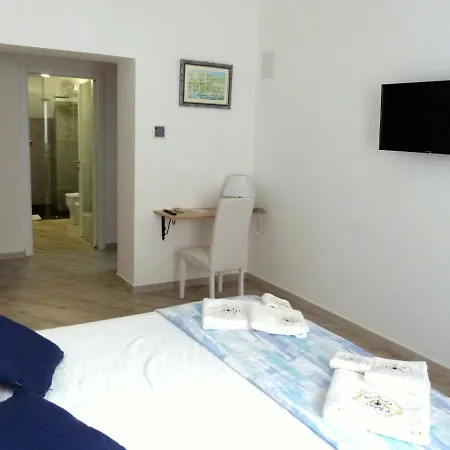 Clelia's Boutique & Bed & Breakfast 3*