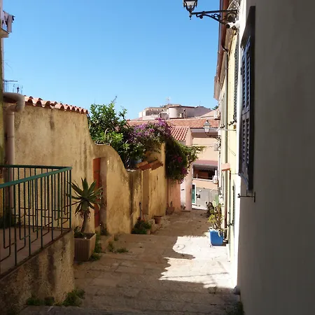 Clelia's Boutique & 3* Λα Μανταλένα