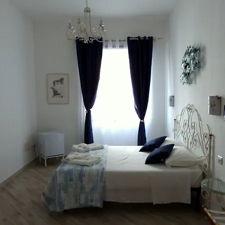 Clelia's Boutique & Bed and Breakfast Λα Μανταλένα