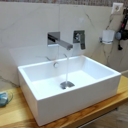 Bed and Breakfast Clelia's Boutique & Λα Μανταλένα