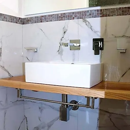 Clelia's Boutique & 4* La Maddalena (Sassari)