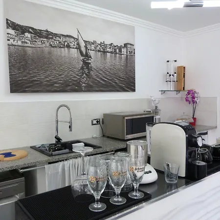 Clelia's Boutique & 4* לה מדלנה