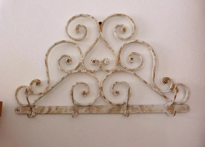 Clelia's Boutique & Oda ve Kahvaltı 4*