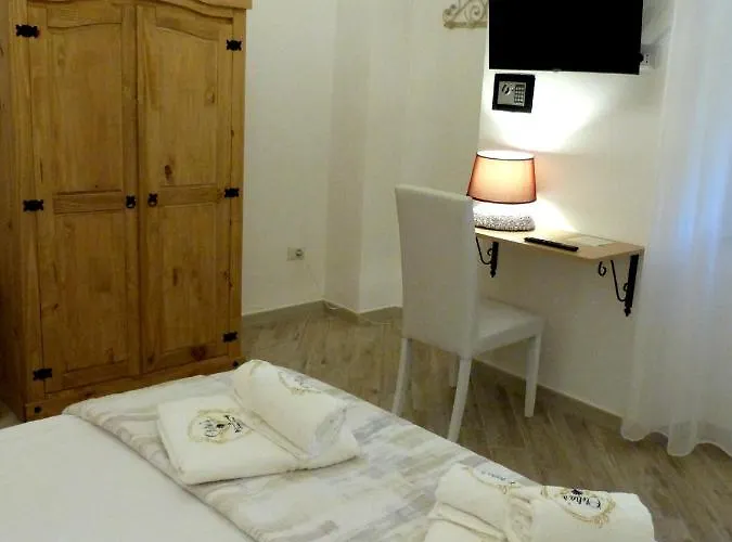 Clelia's Boutique & Oda ve Kahvaltı 4*